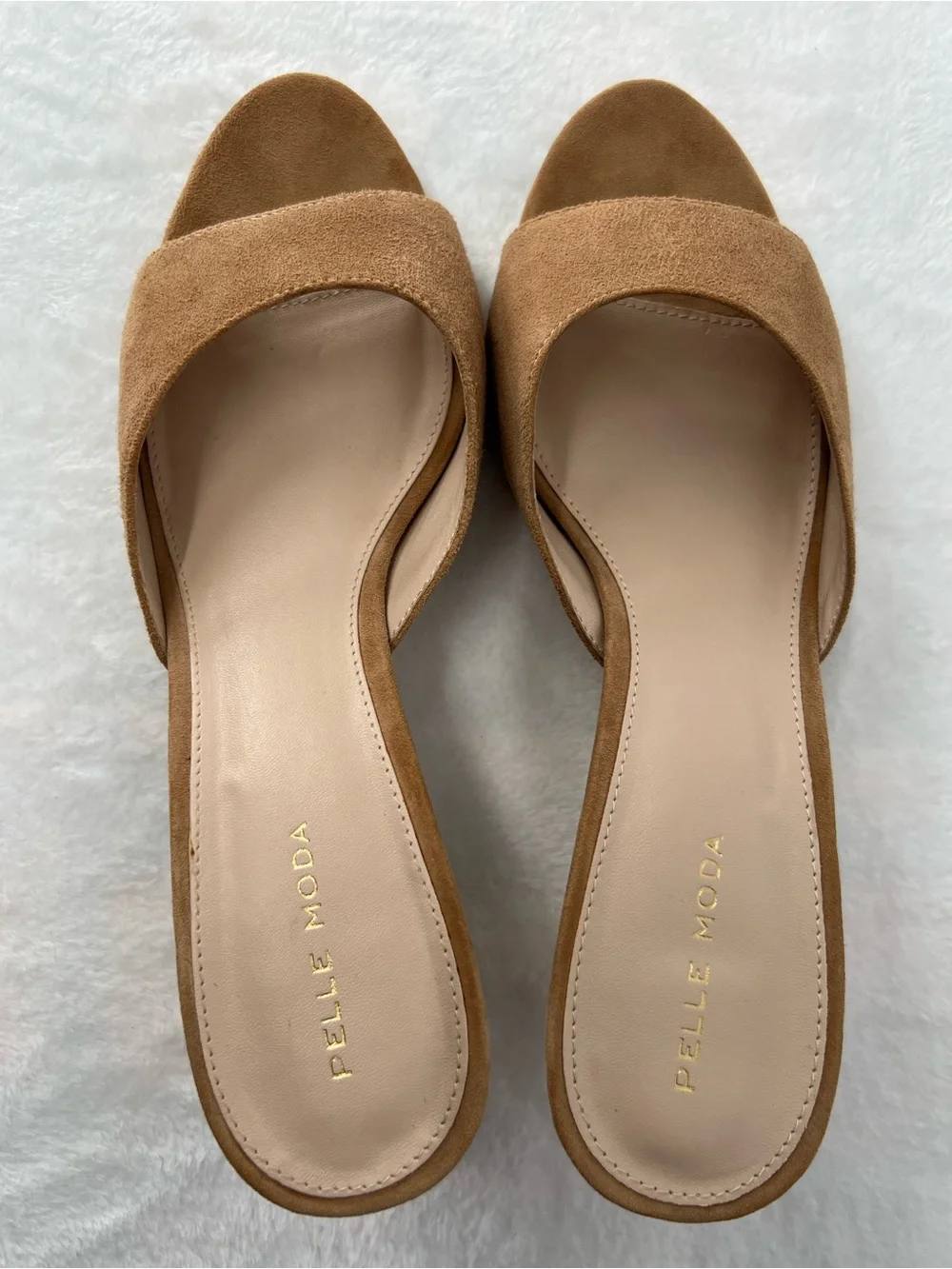 Pelle Moda Unia Suede Kitten Heel Sandal Comfy Mule Neutral Minimalist 9.5